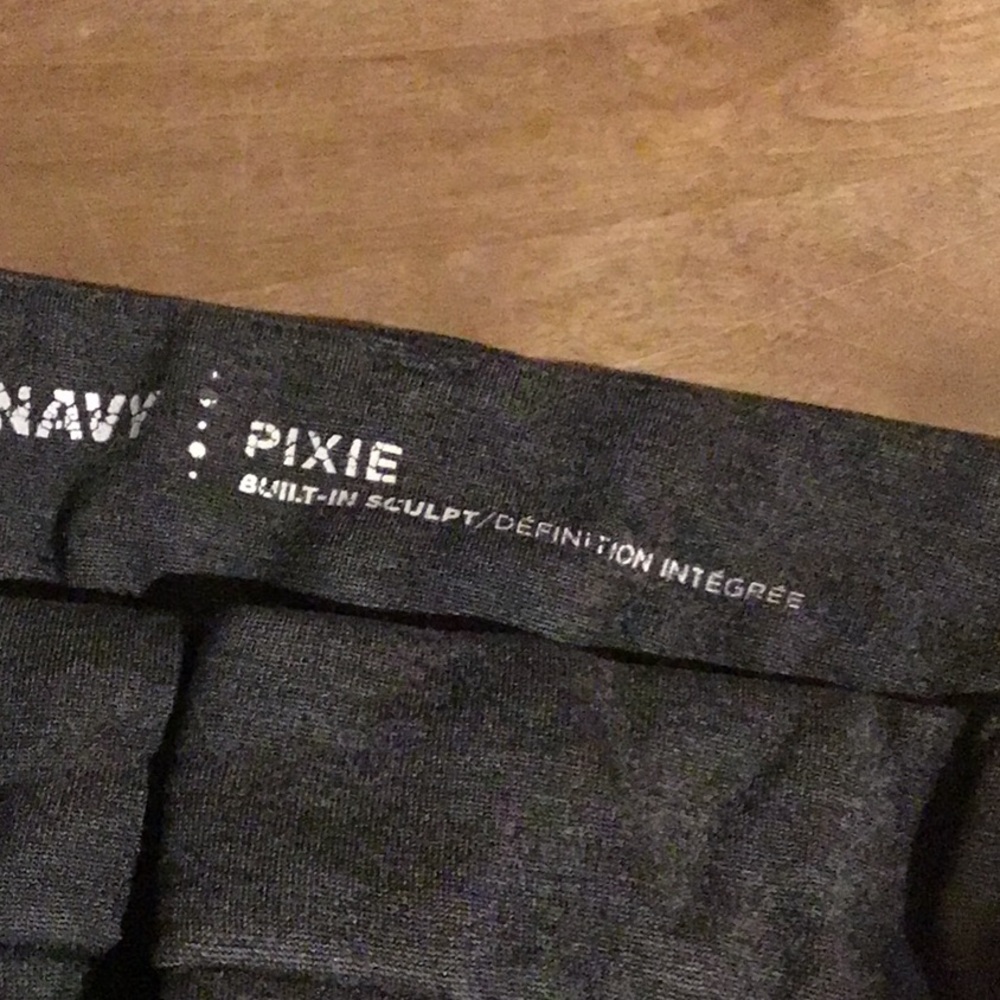 (SOLD)Old Navy pixie pants - Picture 7 of 7